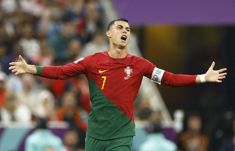 &copy; Reuters. Cristiano Ronaldo de Portugal reacciona durante el partido contra Suiza por los octavos de final del Mundial de Qatar 2022 en el Estadio Lusail de Lusail, Qatar. 6 de diciembre, 2022. REUTERS/Suhaib Salem