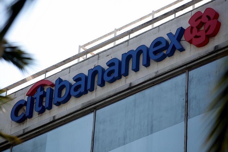 &copy; Reuters. FILE PHOTO: The logo of Citibanamex is pictured at a bank branch in Mexico City, Mexico January 13, 2022. REUTERS/Gustavo Graf