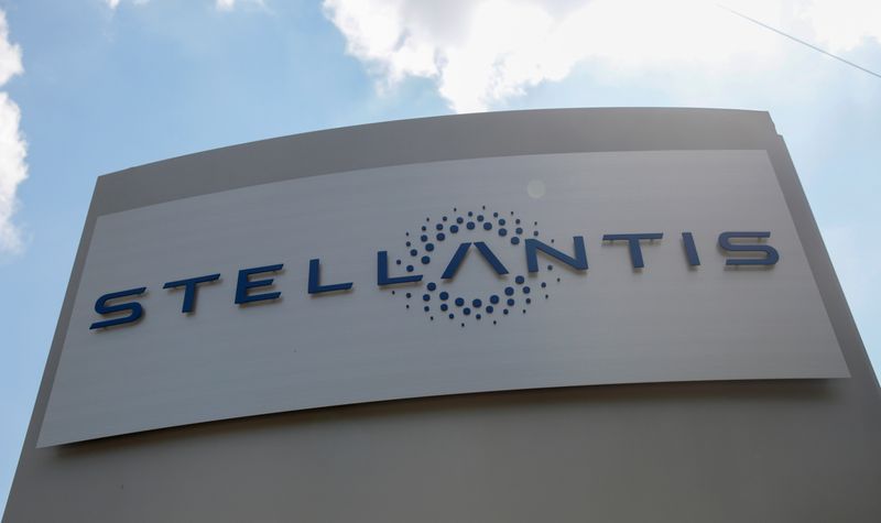 Stellantis to indefinitely idle Illinois plant, cites EV costs