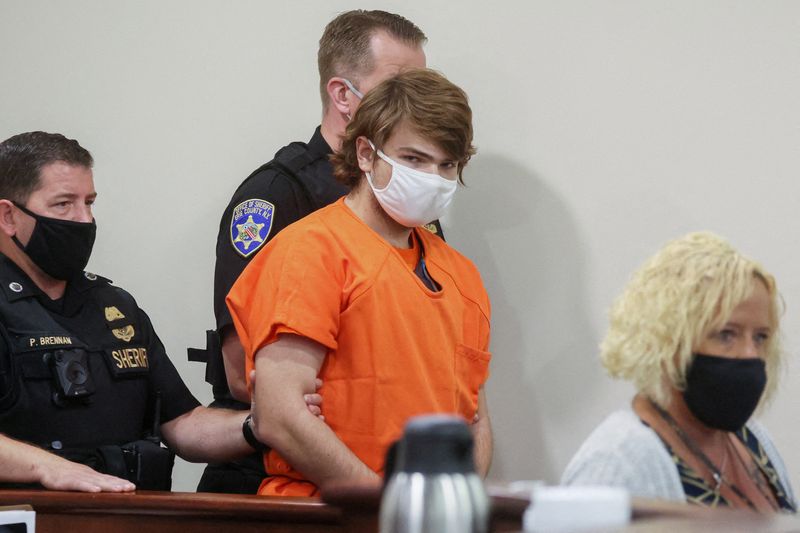 &copy; Reuters. FILE PHOTO: Buffalo shooting suspect, Payton S. Gendron, appears in court accused of killing 10 people in a live-streamed supermarket shooting in a Black neighborhood of Buffalo, New York, U.S., May 19, 2022. REUTERS/Brendan McDermid 