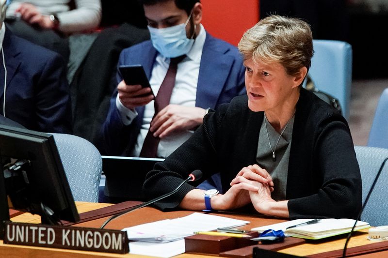 © Reuters. British Ambassador to the United Nations Barbara Woodward speaks during the U.N. Security Council meeting on threats to international peace and security in Ukraine, at the United Nations headquarters in New York, U.S., December 9, 2022. REUTERS/Eduardo Munoz