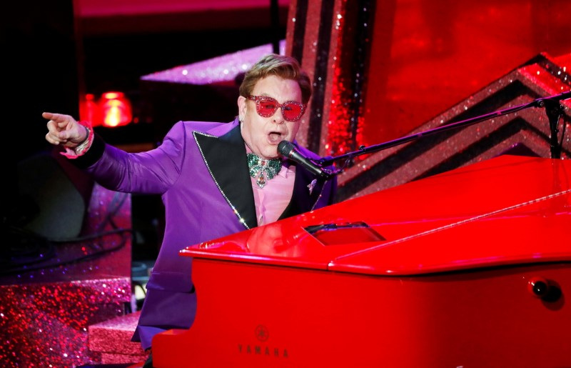 © Reuters. Elton John se apresenta durante cerimônia do Oscar em Los Angeles
09/02/2020 REUTERS/Mario Anzuoni