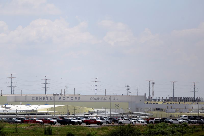 &copy; Reuters. The General Motors plant is seen as its workers are to vote on whether to reject or keep the collective bargaining agreement, marking the first major test of labor rules under the United States-Mexico-Canada Agreement (USMCA), in Silao, Mexico August 17, 