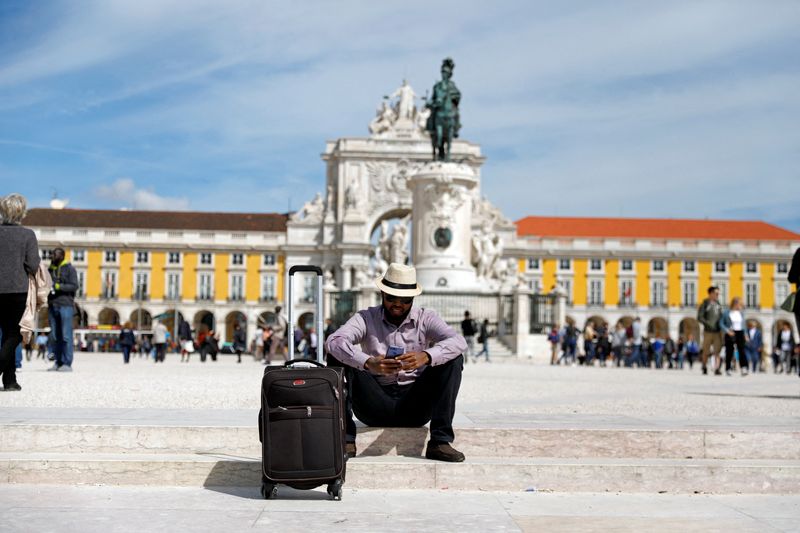 Investors eye Portuguese golden visas as authorities ponder programme's end