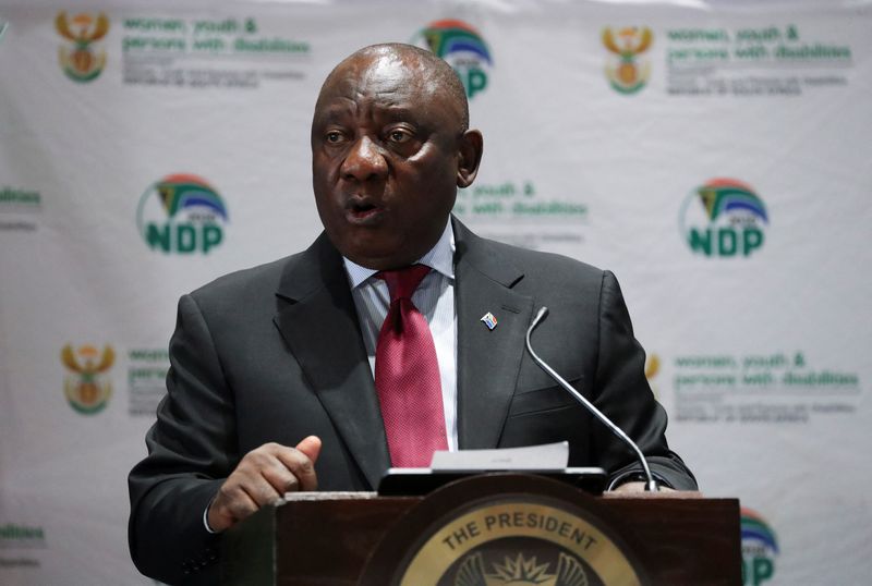 &copy; Reuters. FILE PHOTO: South African President Cyril Ramaphosa speaks at the Summit on Economic Empowerment for Persons with Disabilities in Johannesburg, South Africa, December 8, 2022. REUTERS/Sumaya Hisham