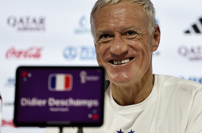 &copy; Reuters. Técnico da seleção da França, Didier Deschamps, durante entrevista coletiva em Doha na Copa do Mundo do Catar
13/12/2022 REUTERS/Hamad I Mohammed