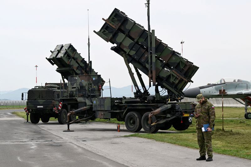 &copy; Reuters. FILE PHOTO: Patriot missile defence system is seen at Sliac Airport, in Sliac, near Zvolen, Slovakia, May 6, 2022. REUTERS/Radovan Stoklasa/File Photo