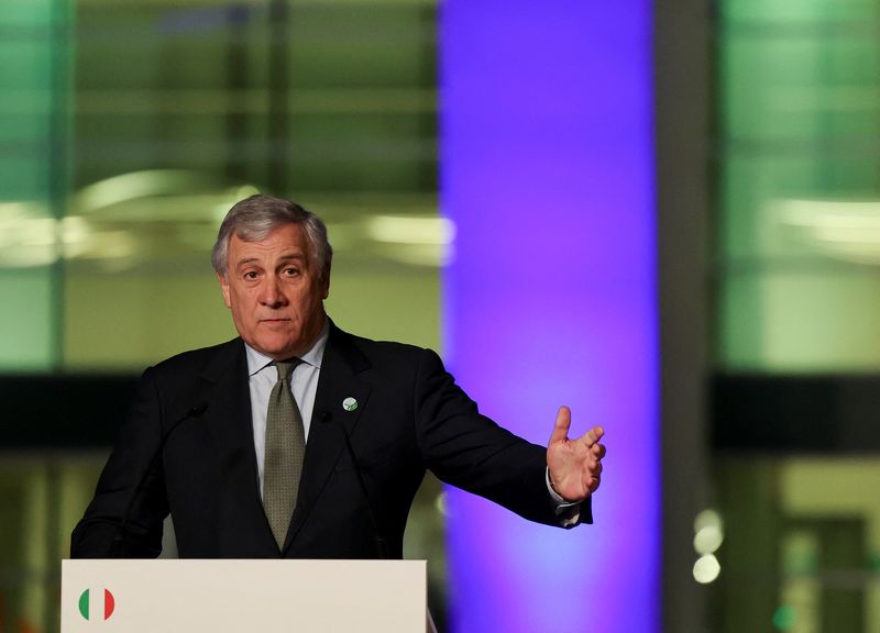 &copy; Reuters. Il ministro degli Esteri Antonio Tajani partecipa a una conferenza stampa ad Alicante, Spagna, 9 dicembre 2022. REUTERS/Violeta Santos Moura