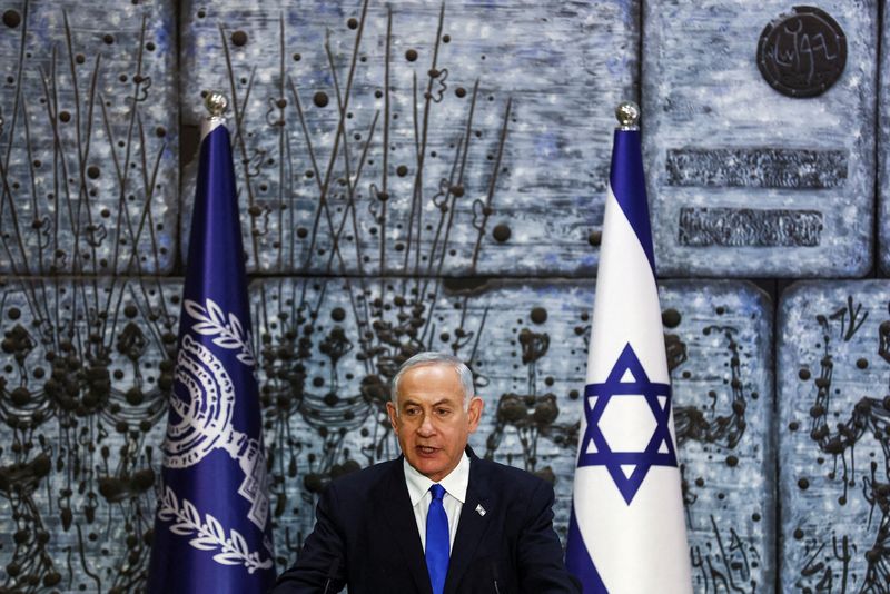 &copy; Reuters. FILE PHOTO: Benjamin Netanyahu speaks during a ceremony where Israel President Isaac Herzog handed him the mandate to form a new government following the victory of the former premier's right-wing alliance in this month's election at the President's resid