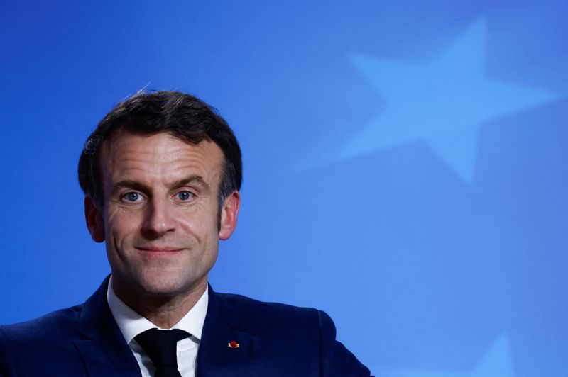 © Reuters. French President Emmanuel Macron attends a news conference at a European Union leaders' summit in Brussels, Belgium December 15, 2022. REUTERS/Yves Herman