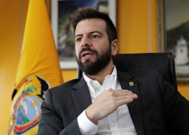 &copy; Reuters. FOTO DE ARCHIVO: Ministro de Economía de Ecuador Pablo Arosemena en Quito, Ecuador, 10 agosto 2022.   REUTERS/Karen Toro