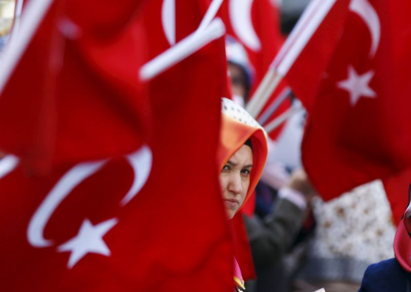 &copy; Reuters. スウェーデン最高裁は１９日、トルコ政府から２０１６年のクーデター未遂事件に関与したと訴えられているトルコ人男性の身柄引き渡しを阻止したことを明らかにした。ギュレン派の抗議
