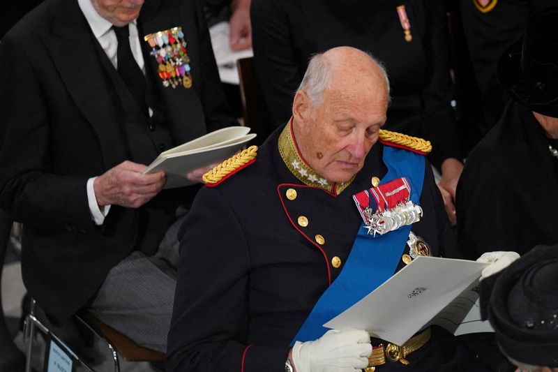 &copy; Reuters. Rei Harald, da Noruega, durante funeral de Estado da rainha britânica Elizabeth, em Londres
19/09/2022 Gareth Fuller/Pool via REUTERS