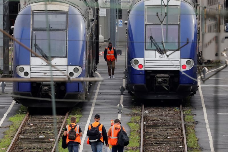 Deux trains sur trois circuleront vendredi, annonce la SNCF