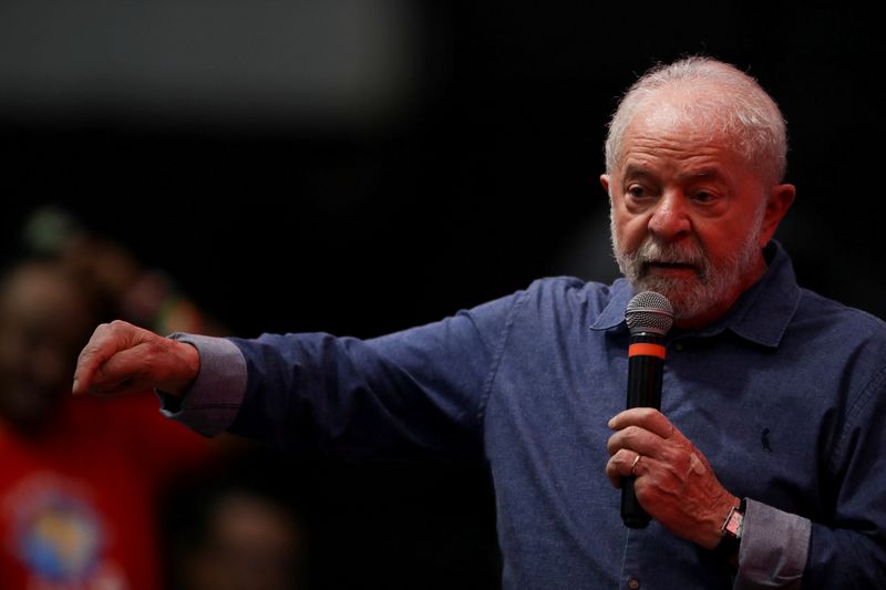 &copy; Reuters. FILE PHOTO: Brazil's President-elect Luiz Inacio Lula da Silva speaks during a Christmas reunion with waste pickers, in Sao Paulo, Brazil, December 15, 2022. REUTERS/Carla Carniel