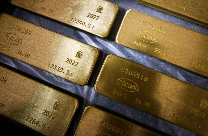 Analysis-Russian gold removed from some Western funds after Ukraine