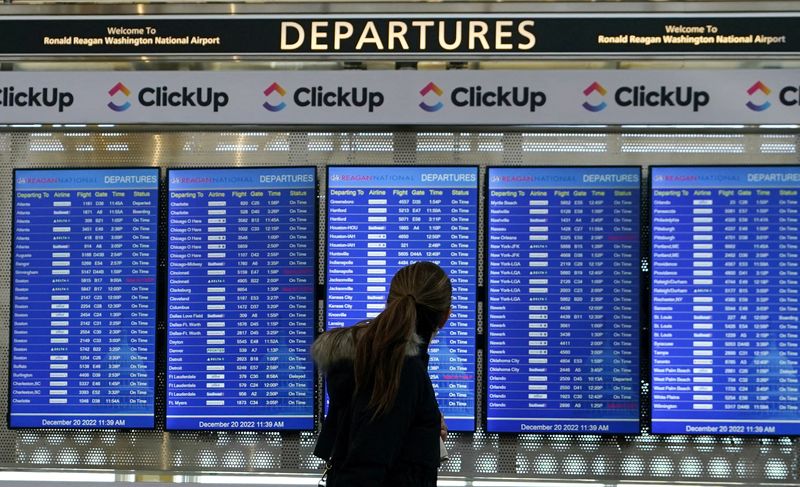 Airlines cancel 2,700 flights in the US as winter storms disrupt holiday travel