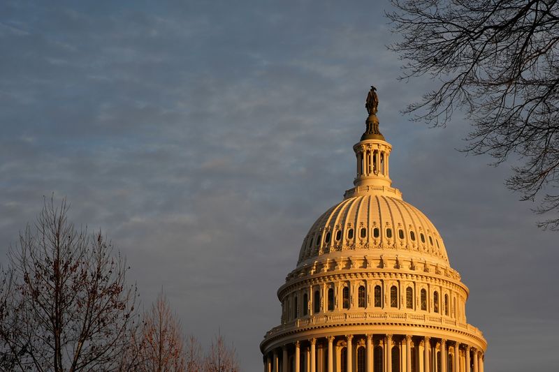 الشيوخ الأمريكي يقر تشريع تمويل حكومي حجمه 1.66 تريليون دولار