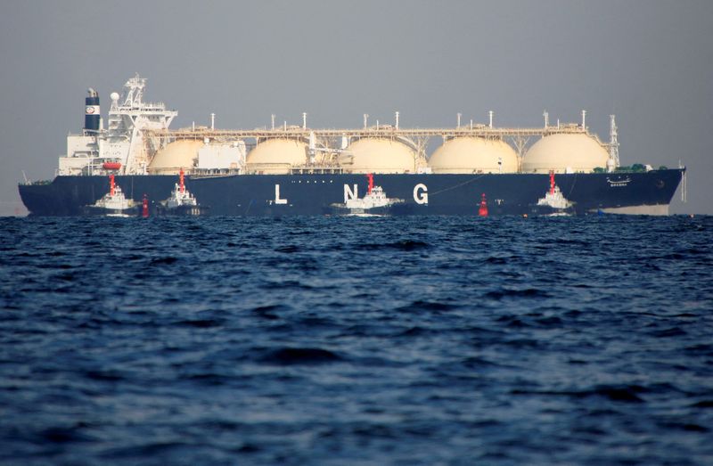 Japanese firms sign multi-year agreements to buy LNG from Oman, U.S.