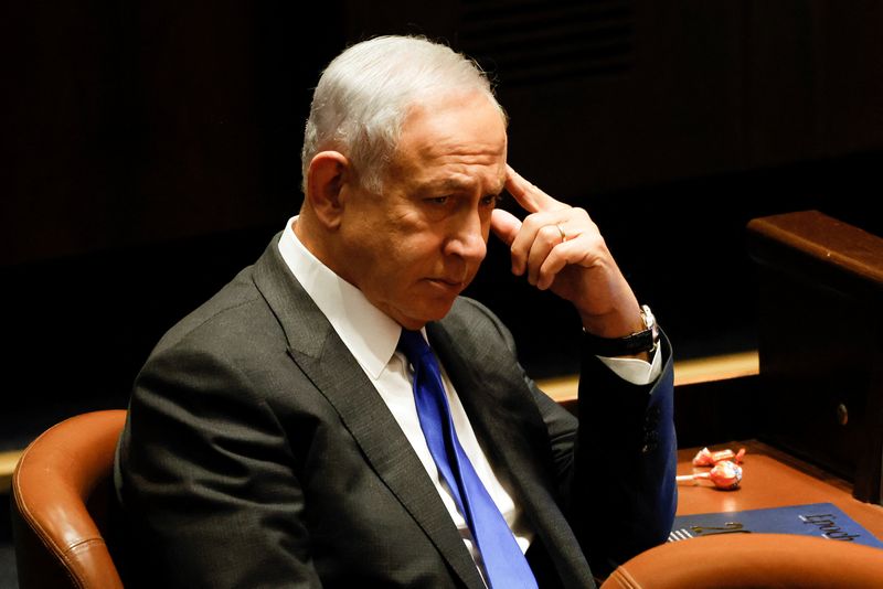 © Reuters. Israeli designate Prime Minister Benjamin Netanyahu attends a session at the plenum at the Knesset, Israel's parliament in Jerusalem December 28, 2022. REUTERS/ mmar Awad