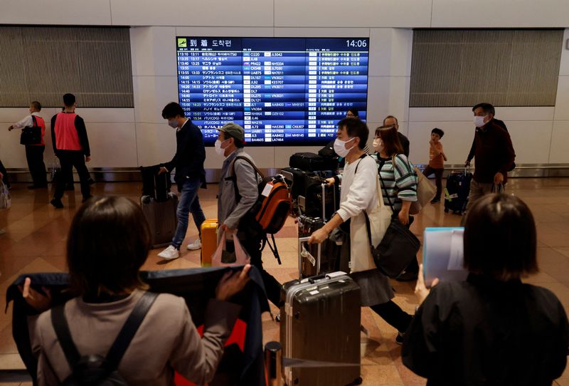 Hong Kong asks Japan to lift airport restrictions with 60,000 travelers affected