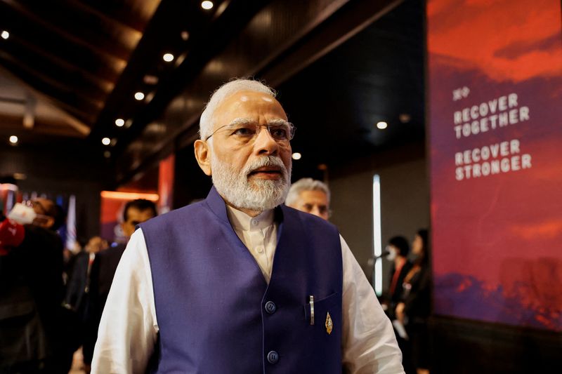 Analysis-Modi's popularity key to selling cut in food aid ahead of Indian elections