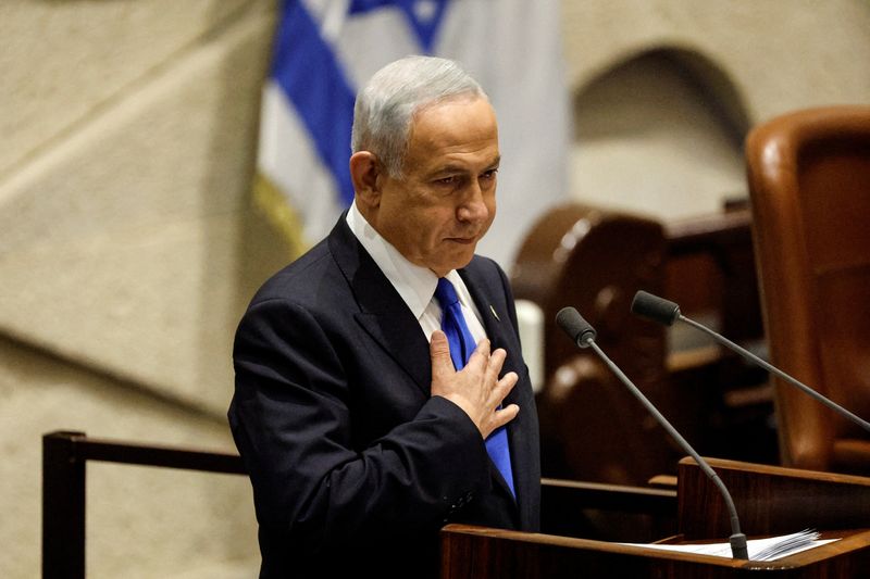 &copy; Reuters. Benjamin Netanyahu fala ao Parlamento
 29/12/2022   REUTERS/Amir Cohen