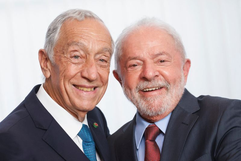 &copy; Reuters. Presidente Lula com presidente de Portugal, Marcelo Rebelo de Sousa, em Brasília
02/01/2023
REUTERS/Adriano Machado