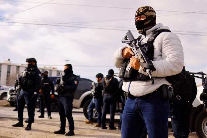 Sube a 19 cifra muertos en violento motín prisión norte México