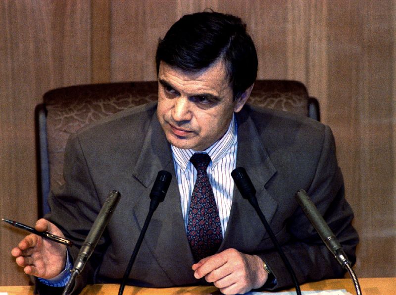Décès de Khasboulatov, politicien russe clé de la crise de 1993