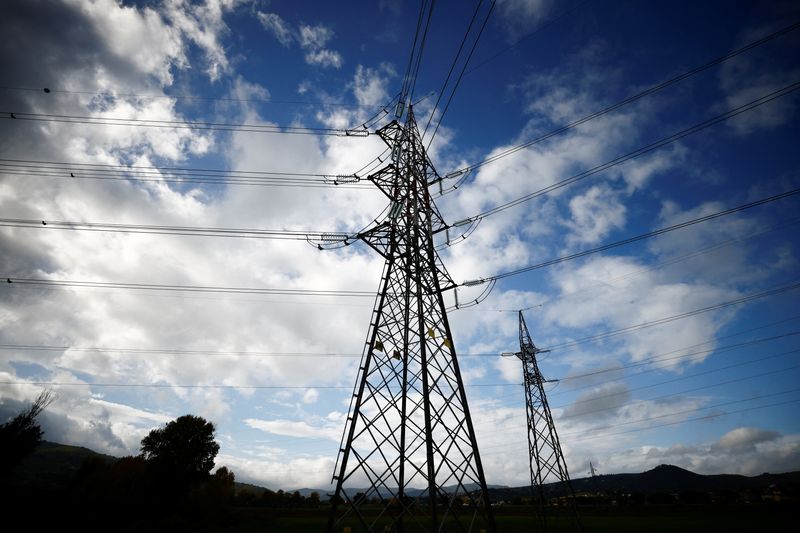 &copy; Reuters. FILE PHOTO: Electrical power pylons of high-tension electricity power lines are pictured in Pietrafitta, near Perugia, Italy, November 16, 2022. REUTERS/Yara Nardi