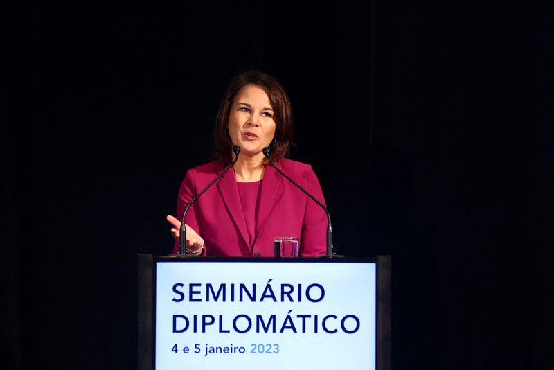 &copy; Reuters. La ministra alemana de Asuntos Exteriores, Annalena Baerbock, durante una conferencia en Lisboa, Portugal, 4 de enero de 2023. REUTERS/Pedro Nunes