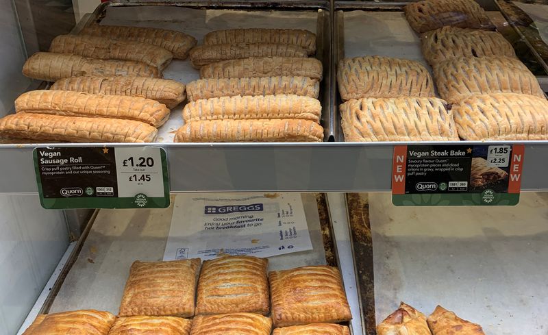 &copy; Reuters. FILE PHOTO: Vegan sausage rolls and Steak Bakes are seen for sale in a Greggs bakery near Manchester, Britain January 8, 2020. REUTERS/Phil Noble