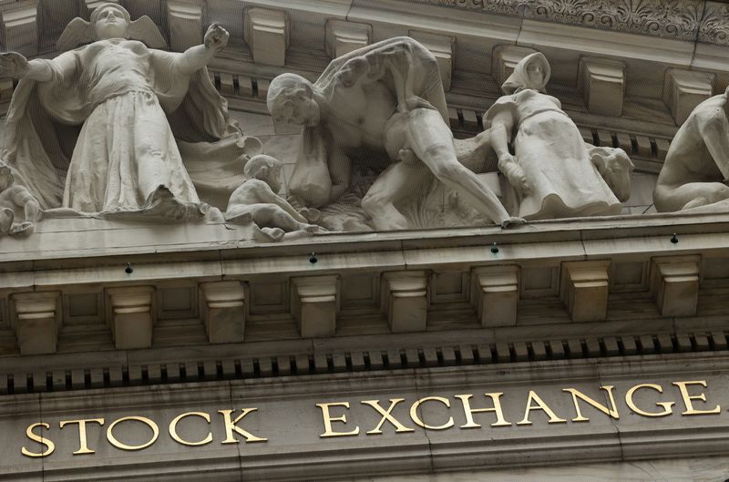 &copy; Reuters. La Bourse de New York (NYSE) dans la ville de New York, États-Unis. /Photo prise le 24 février 2022/REUTERS/Caitlin Ochs