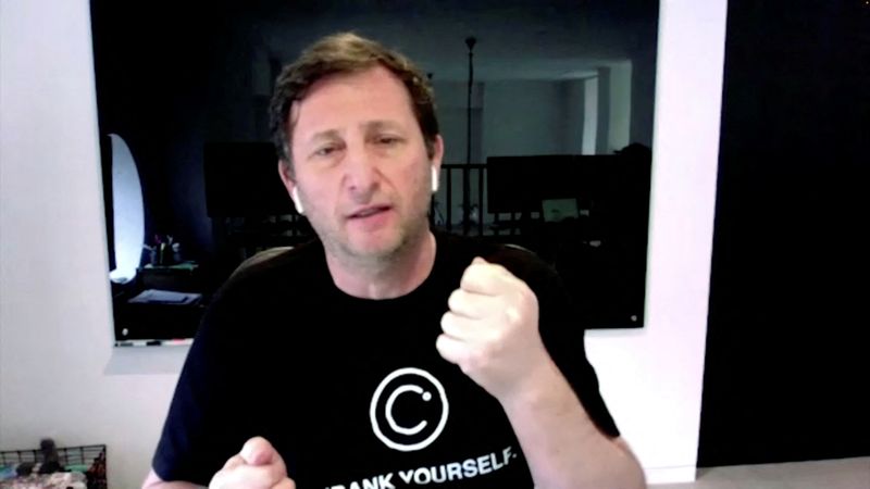 © Reuters. Alex Mashinsky, CEO of Celsius Network, gestures as he talks about bitcoin speculation during an interview with Reuters in New York City, U.S. in this still image taken from video, January 5, 2021. Reuters TV via REUTERS