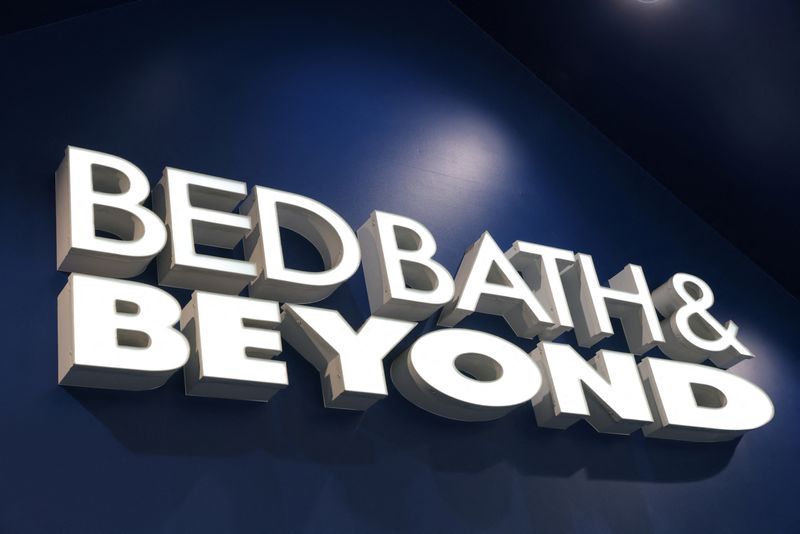 &copy; Reuters. Signage is seen at a Bed Bath & Beyond store in Manhattan, New York City, U.S., June 29, 2022. REUTERS/Andrew Kelly/File Photo