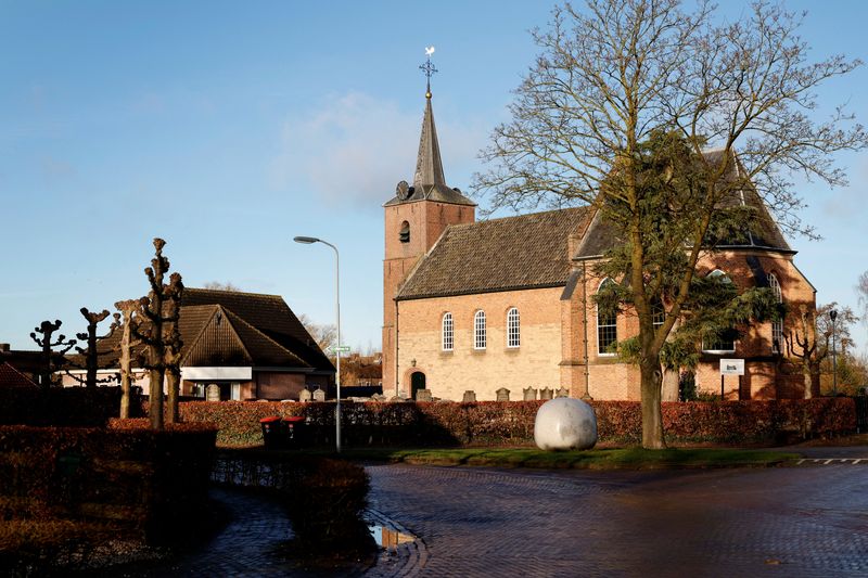 &copy; Reuters. A general view of a street in the Dutch village of Ommeren, Netherlands January 6, 2023. REUTERS/Piroschka van de Wouw