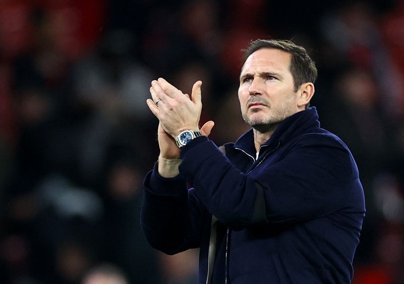 &copy; Reuters. FILE PHOTO: Soccer Football - FA Cup Third Round - Manchester United v Everton - Old Trafford, Manchester, Britain - January 6, 2023 Everton manager Frank Lampard applauds fans after the match REUTERS/Carl Recine