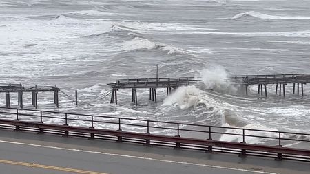 Storm in California leaves over 330,000 without power, more rough weather ahead By Reuters