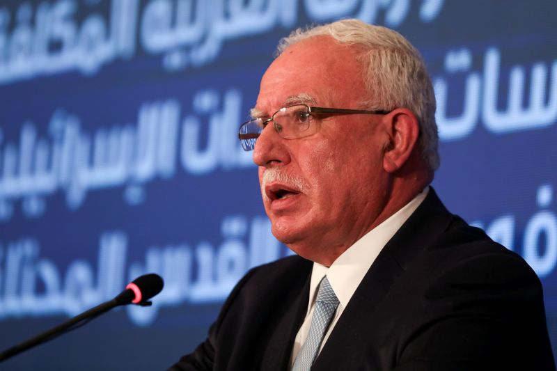 &copy; Reuters. FILE PHOTO: Palestinian Foreign Minister Riyad al-Maliki speaks during a news conference with Arab League Secretary-General Ahmed Aboul Gheit and Jordanian Foreign Minister Ayman Safadi, following the Arab Ministerial Committee meeting in Amman, Jordan Ap