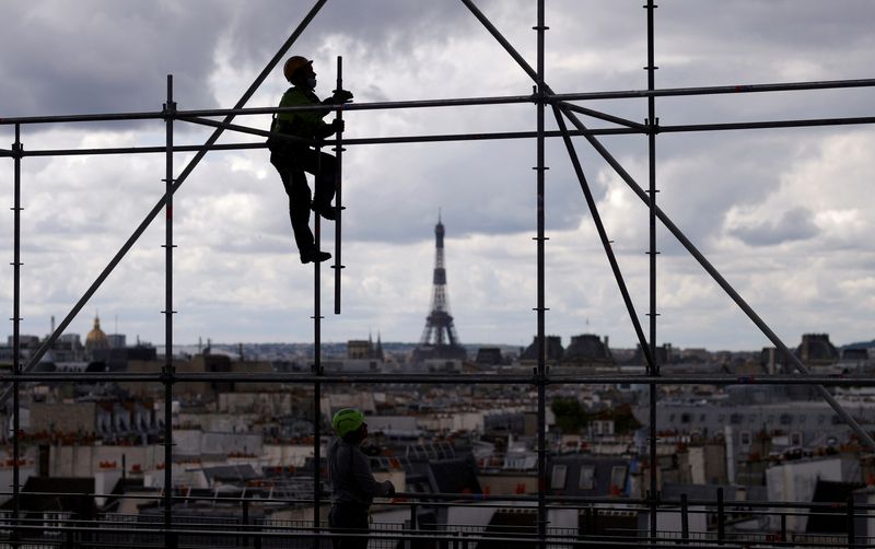 France/Retraites: Vers un report de l'âge légal à 64 ans