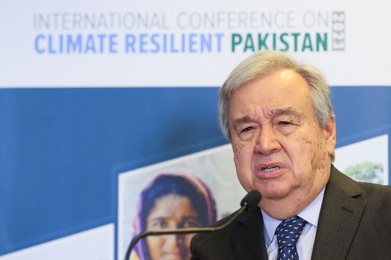 &copy; Reuters. El secretario general de las Naciones Unidas, António Guterres, habla en una conferencia de prensa durante una cumbre sobre resistencia climática en Pakistán, meses después de las inundaciones mortales en el país, en las Naciones Unidas, en Ginebra, 