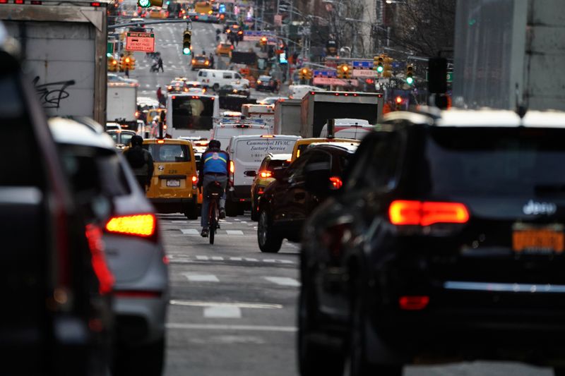 &copy; Reuters. FILE PHOTO: Traffic is pictured at twilight along 2nd Ave. in the Manhattan borough of New York, U.S., March 27, 2019. REUTERS/Carlo Allegri