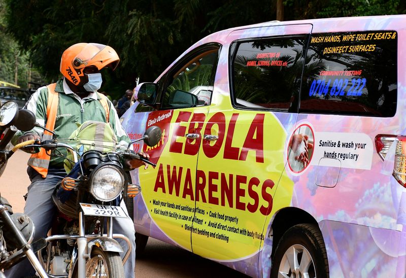 © Reuters. FILE PHOTO: An anti-Ebola advocacy van drives along Kyadondo road amid the Ebola outbreak and alert in Kampala, Uganda October 27, 2022. REUTERS/Abubaker Lubowa