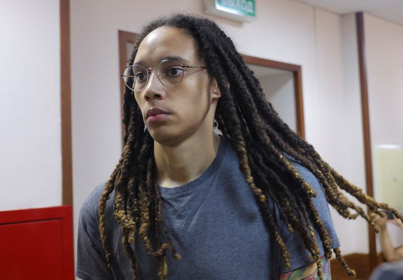 &copy; Reuters. FILE PHOTO: U.S. basketball player Brittney Griner, who was detained at Moscow's Sheremetyevo airport and later charged with illegal possession of cannabis, walks after the final statements in a court hearing in Khimki outside Moscow, Russia August 4, 202