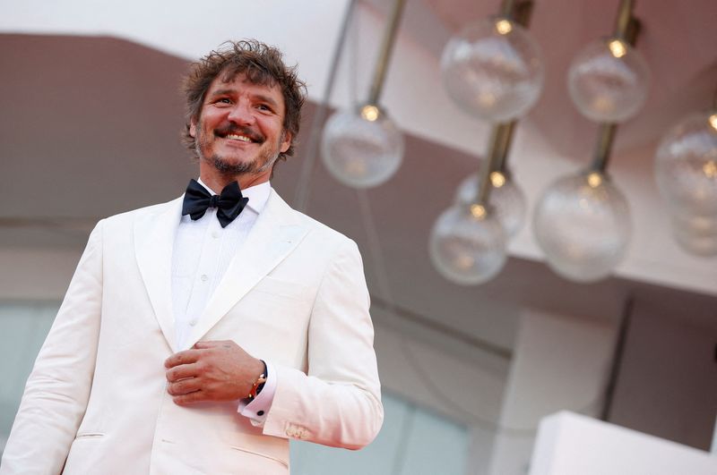 &copy; Reuters. FILE PHOTO: The 79th Venice Film Festival - Premiere screening of the film "Argentina, 1985" - Red Carpet Arrivals - Venice, Italy, September 3, 2022. Actor Pedro Pascal poses. REUTERS/Guglielmo Mangiapane