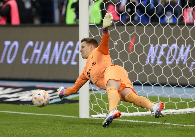 Ter Stegen é o melhor goleiro do mundo, diz presidente do Barcelona