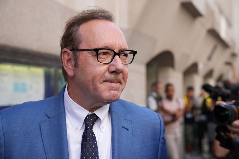 &copy; Reuters. Actor Kevin Spacey leaves the Central Criminal Court after attending a hearing over charges related to allegations of sex offences, in London, Britain, July 14, 2022. REUTERS/Maja Smiejkowska/File Photo