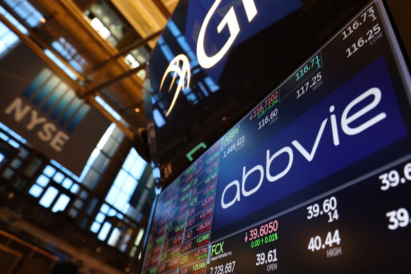 &copy; Reuters. The logo for AbbVie is displayed on a screen at the New York Stock Exchange (NYSE) in New York City, New York, U.S., November 17, 2021. REUTERS/Andrew Kelly/Files