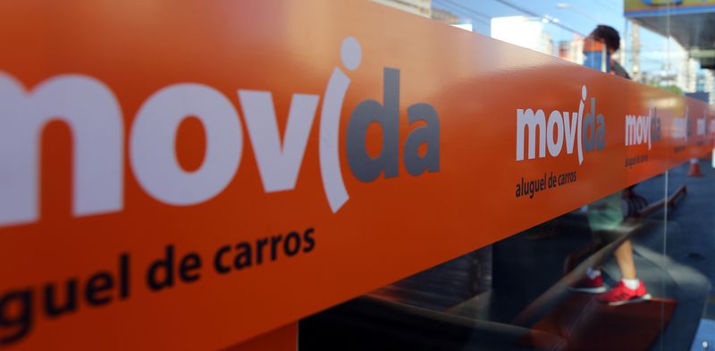 &copy; Reuters. Consumido entra em loja da Movida em São Paulo
06/02/2017 REUTERS/Paulo Whitaker